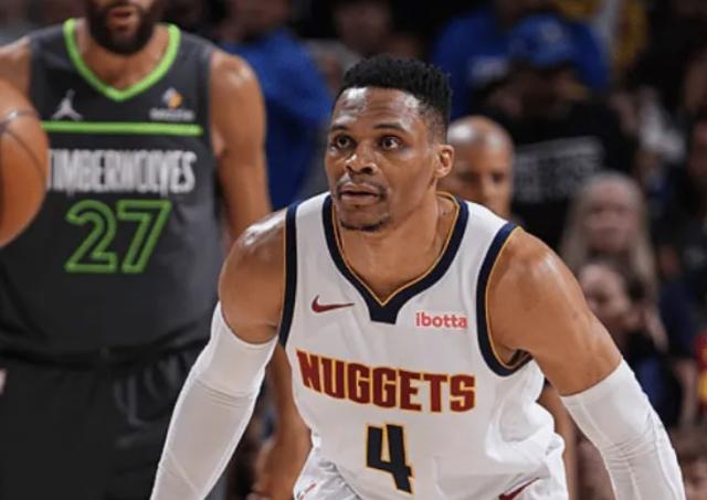 15秒三次犯罪 韦少凭一己之力摧毁约基奇生涯夜