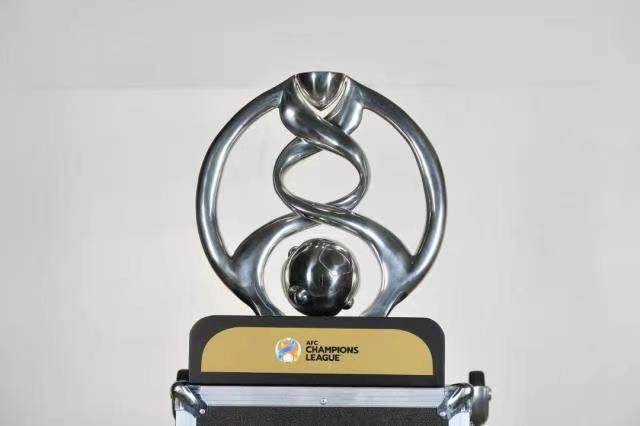 乐鱼app下载-马德兴：亚冠三重挑战，2021中国足球面临两难抉择！